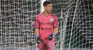 Crónica / Espinola, figura en Godoy Godoy, que avanzó en la Copa Argentina