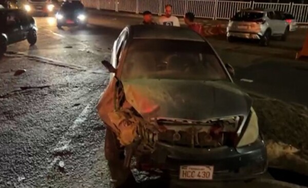 Choque en cadena involucró a un auto con chapa paraguaya