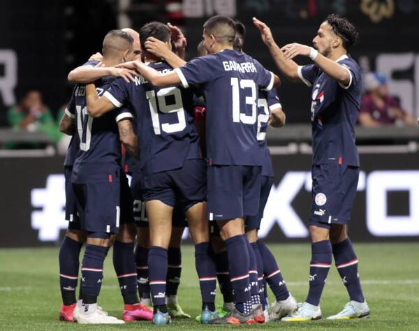 Crónica / [VIDEO] Paraguay le ganó a México con gol de Derlis González