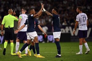 París SG gana con asistencias de Messi para Neymar y Mbappé - Fútbol - ABC Color