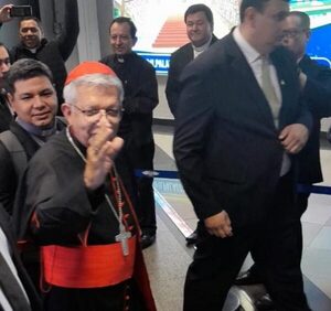 Llegó el Cardenal Adalberto Martínez