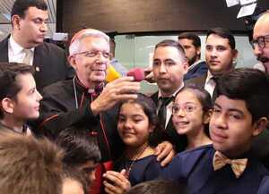 Arribó a suelo nacional Adalberto Martínez, el primer cardenal paraguayo - .::Agencia IP::.