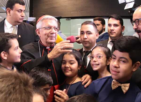 Arribó a suelo nacional Adalberto Martínez, el primer cardenal paraguayo - .::Agencia IP::.