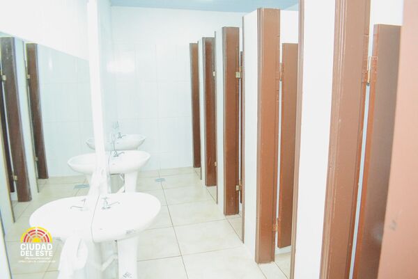 Habilitan sanitarios restaurados en el mercado de abasto - Noticde.com