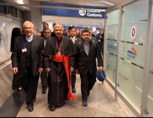 Multitud recibe al primer cardenal paraguayo que volvió al país - ADN Digital