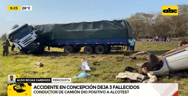 Accidente deja tres víctimas fatales y conductor da positivo al alcotest