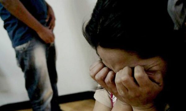 Abusaba de su hermanita de 12 años y golpeó a hermano que le pilló
