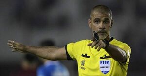 Árbitros de la fecha 25 en Intermedia: Éber Aquino y José Méndez, para el líder y el escolta  - Fútbol de Intermedia - ABC Color