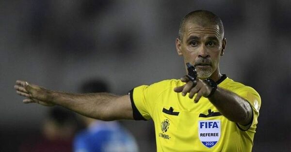Árbitros de la fecha 25 en Intermedia: Éber Aquino y José Méndez, para el líder y el escolta  - Fútbol de Intermedia - ABC Color