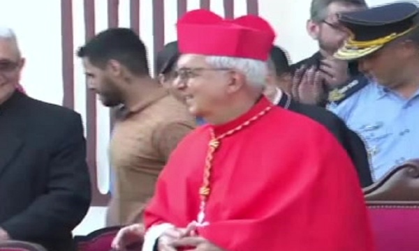 Multitudinaria bienvenida a Cardenal paraguayo - SNT