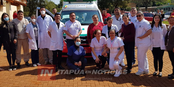 MUNICIPIO DE CARLOS ANTONIO LÓPEZ ENTREGÓ AMBULANCIA