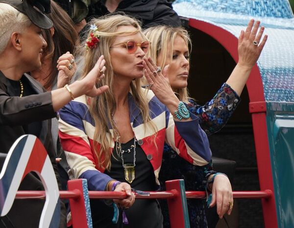 COSMOSS: la nueva marca de belleza y bienestar de Kate Moss