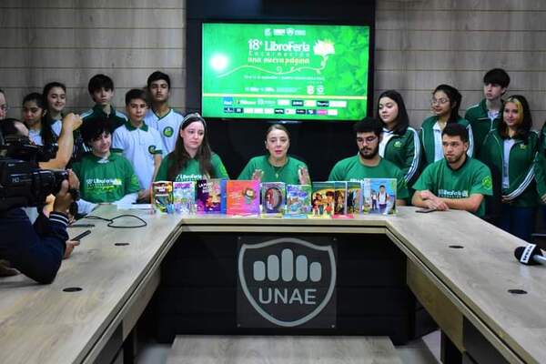 Presentación del programa cultural de la 18º LIbroferia Encarnación “una nueva página”