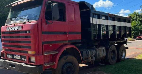 La Nación / Denuncian robo de camión y también secuestro exprés
