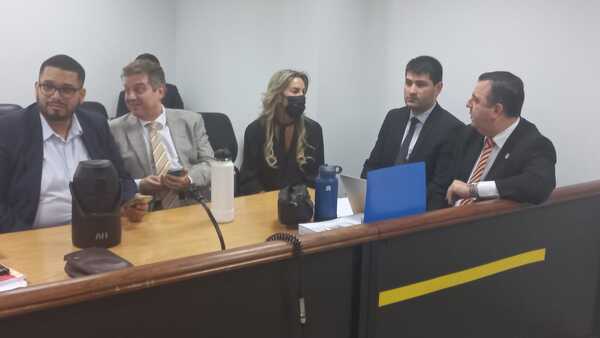 Diario HOY | Se inició segundo juicio por difamación y calumnia contra Natalia Zuccolillo