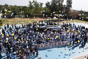 “Setiembre, mes vicentino” por los 60 años de la escuela y colegio Virgen Poderosa de Carapeguá - Nacionales - ABC Color