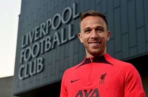 El brasileño Arthur Melo llega al Liverpool como cedido