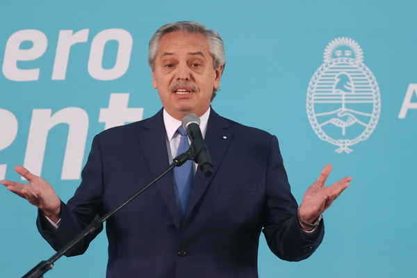 Argentina sella un acuerdo con Petronas clave para el gas de Vaca Muerta - MarketData