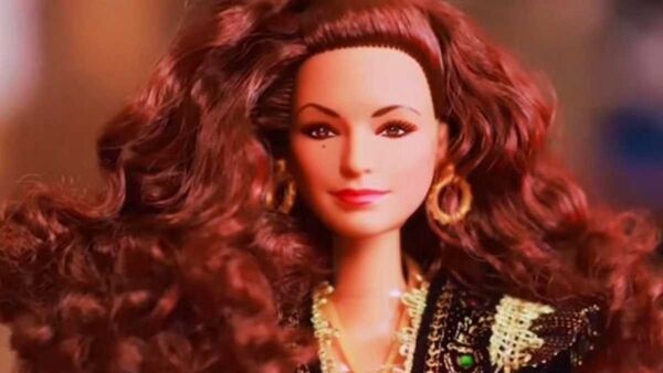 Gloria Estefan cumple 65 años hecha una muñeca Barbie