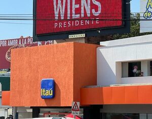 ¡Nde! Precandidatos están tan desesperados que violan la ley montando carteleria ape ha pepe