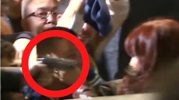 Apuntaron y gatillaron contra Cristina Kirchner con un arma pero no se disparó | 1000 Noticias