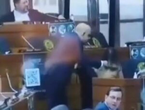 Kattya rememoró el “momento incómodo” del “masaje” de Bachi - Política - ABC Color