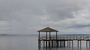 Viernes con lluvias, tormentas y leve descenso de la temperatura