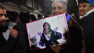 Papa aboga por "la armonía social" tras el ataque a Cristina Kirchner