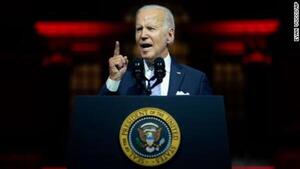 Joe Biden insta a defender la Democracia