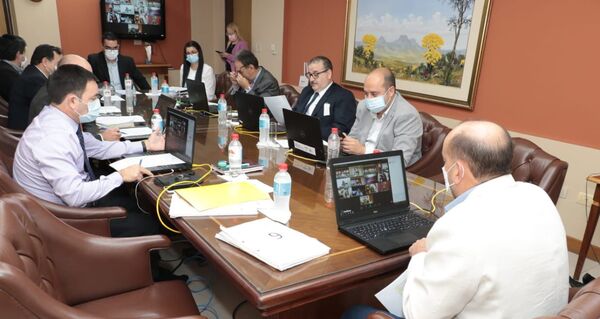 Moneda virtual, Relaciones Exteriores y el Tabaco, temas a tratar el jueves | 1000 Noticias