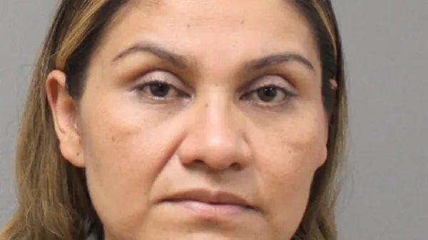 Empleada latina contaminó la carne del almacén donde trabajaba en Nueva York