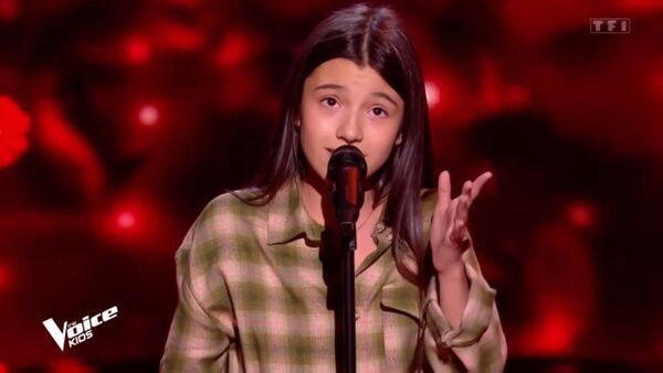 Hija de paraguayo impresiona al jurado de La Voz Kids Francia