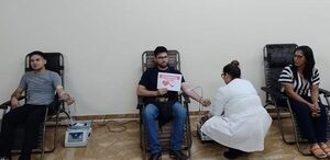 Universitarios donan sangre para salvar vidas