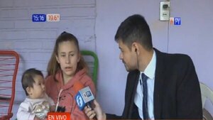 ¡Imparable! Joven asiste a clases de la universidad con su bebé | Noticias Paraguay