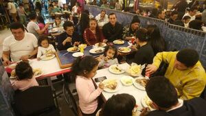Diario HOY | Salir a comer afuera será 15 % más caro, anuncian restaurantes, es la inflación