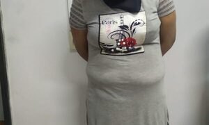Detienen a una mujer por hurto de prendas de vestir