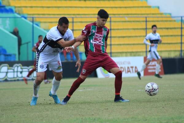 Crónica / Primera B: Atlético Tembetary goleó al “24”