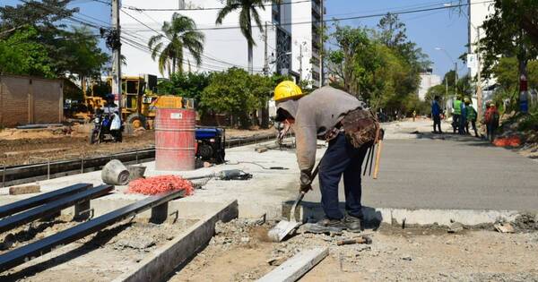 La Nación / Avanzan obras en la Avda. Molas López: ya se completaron más de 700 metros de pavimentación