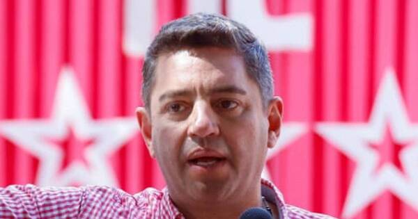 La Nación / “ Negoció caída de la ANR”