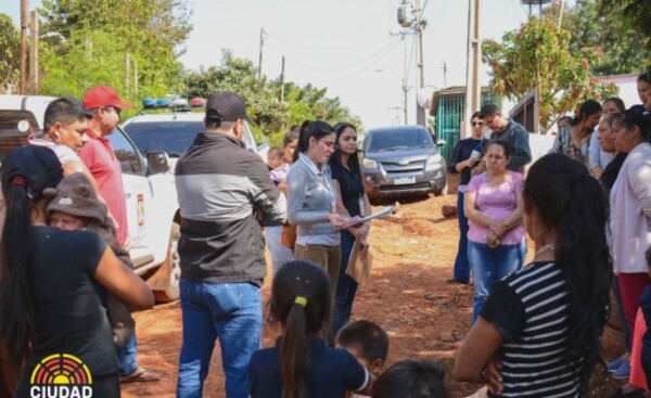 CDE: Instruyen a vecinos sobre cómo organizarse