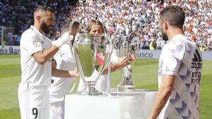 Real Madrid exhibe sus títulos europeos ganando en casa