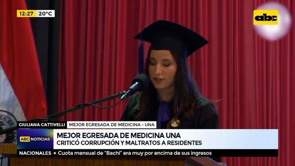 Mejor egresada de Medicina UNA criticó corrupción y maltratos a residentes en ceremonia de graduación - ABC Noticias - ABC Color