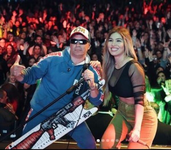 Nadia Portillo compartió escenario con Pablito Lezcano de “Damas Gratis” - Te Cuento Paraguay