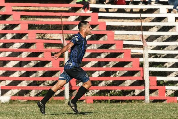 Atlántida se mantiene en  pelea en la Primera B - Fútbol - ABC Color