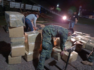 Senad interceptó camión que transportaba cerca de 2.000 kilos de marihuana - .::Agencia IP::.