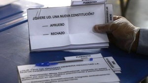 Chile vota por aprobar o rechazar el proyecto de nueva Constitución - .::Agencia IP::.