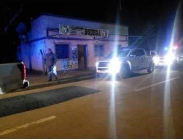 Crónica / Un ka'u argel apuñaló a dos polis en Itapúa