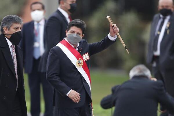 El presidente de Perú debe presentarse a declarar este lunes ante la Fiscalía - El Independiente