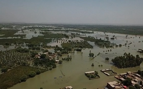 Reportan más de 1.200 personas muertas por inundaciones en Pakistán