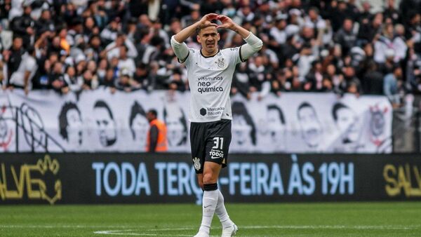 Fabián Balbuena anota su primer gol tras su retorno a Corinthians